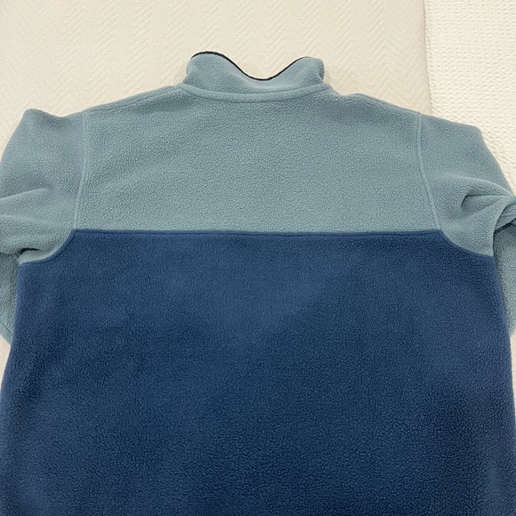 COPY - Patagonia women’s lightweight synchilla snap-T fleece pullover top - Picture 3 of 4